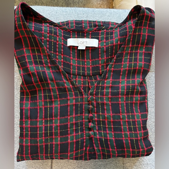 LOFT Shimmer Plaid Shirred V-neck Blouse, 3/4 Sleeves Holiday Christmas Top - Picture 11 of 12
